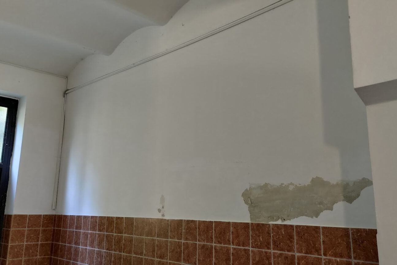 How we protect historic prefabricated houses from mould with Alpha INNER - ALPHA CZECH, Revolutionary reflective insulating coatings