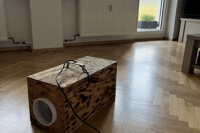 Úspěšná likvidace plísní a izolace stěn v bytě - Termoizolační nátěr pro tepelnou izolaci | ALPHA CZECH